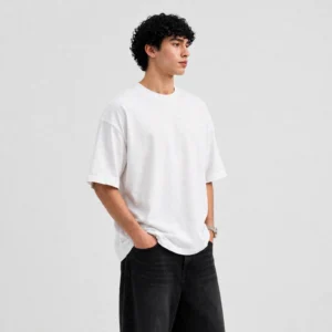 Alternative view of Crescaa Oversized T-Shirt – White